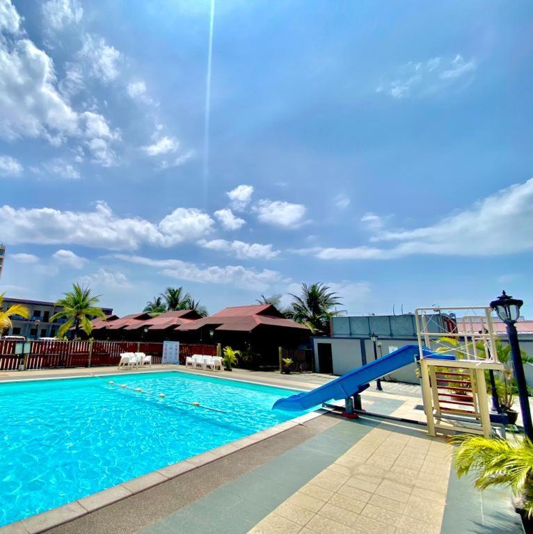 Langgura Baron Resort Пантай-Сенанг Экстерьер фото